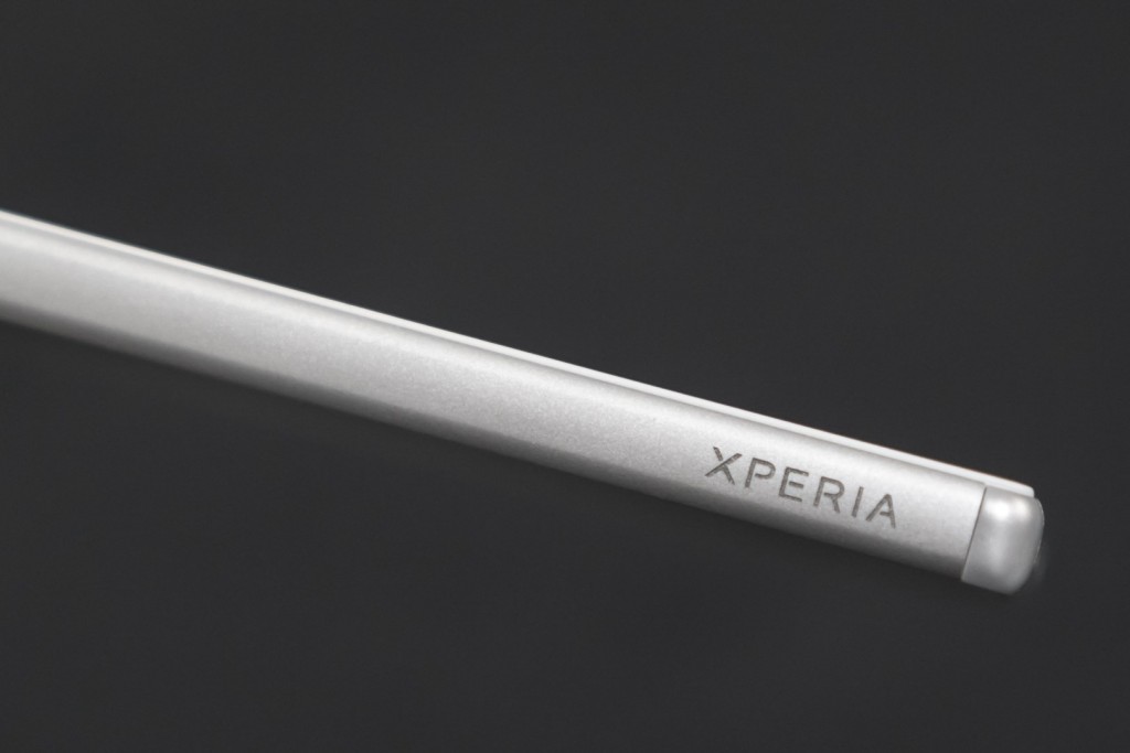 Xperia Z5 侧面 Logo